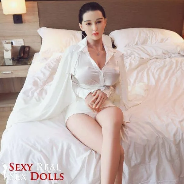 164cm (5ft4') Titilicious Curvy TPE Body with Silicone Head - Helena view 8