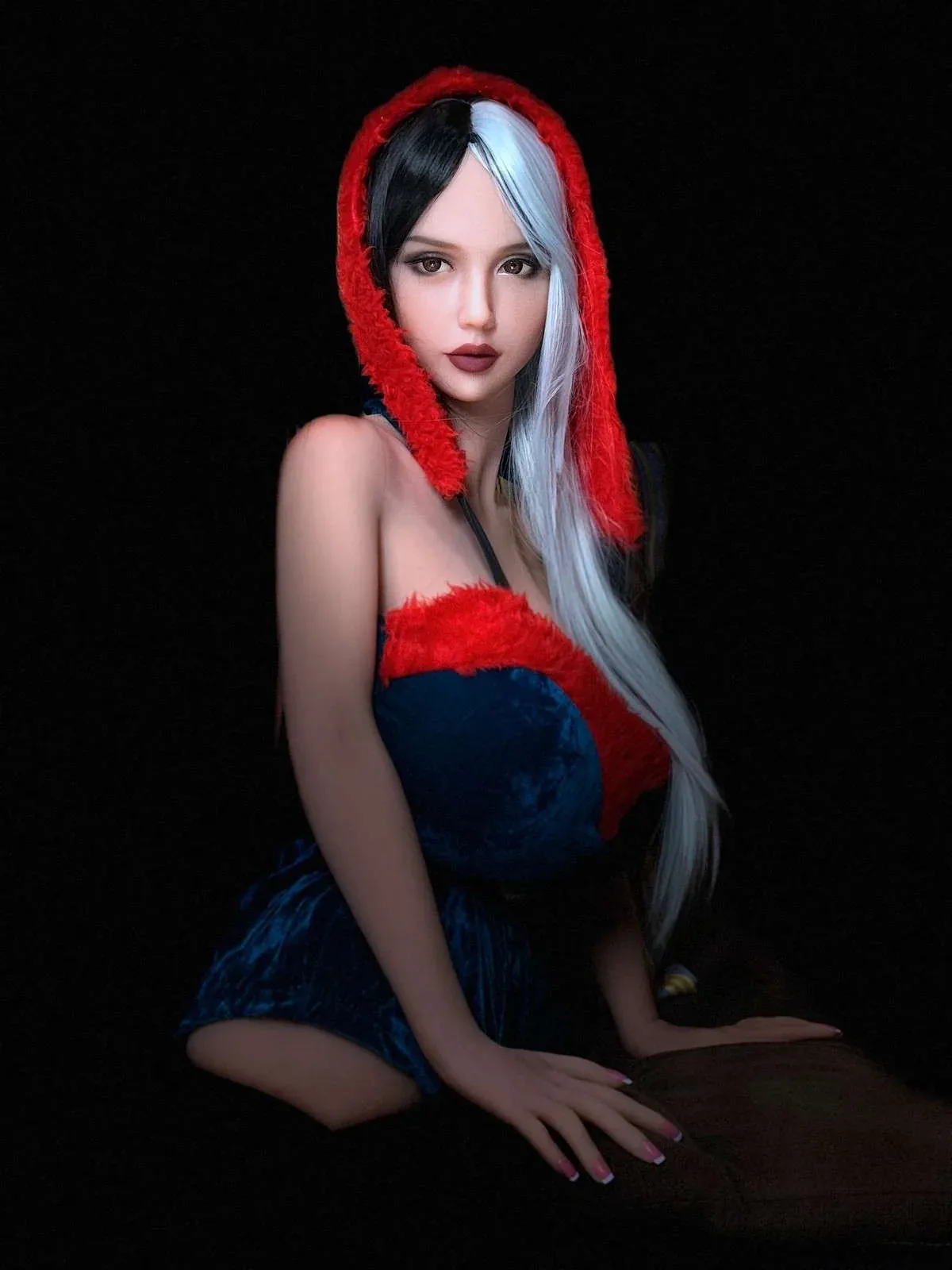 85cm (2ft9') L-Cup Small Love Doll Torso - Head#233 - Cruella view 4