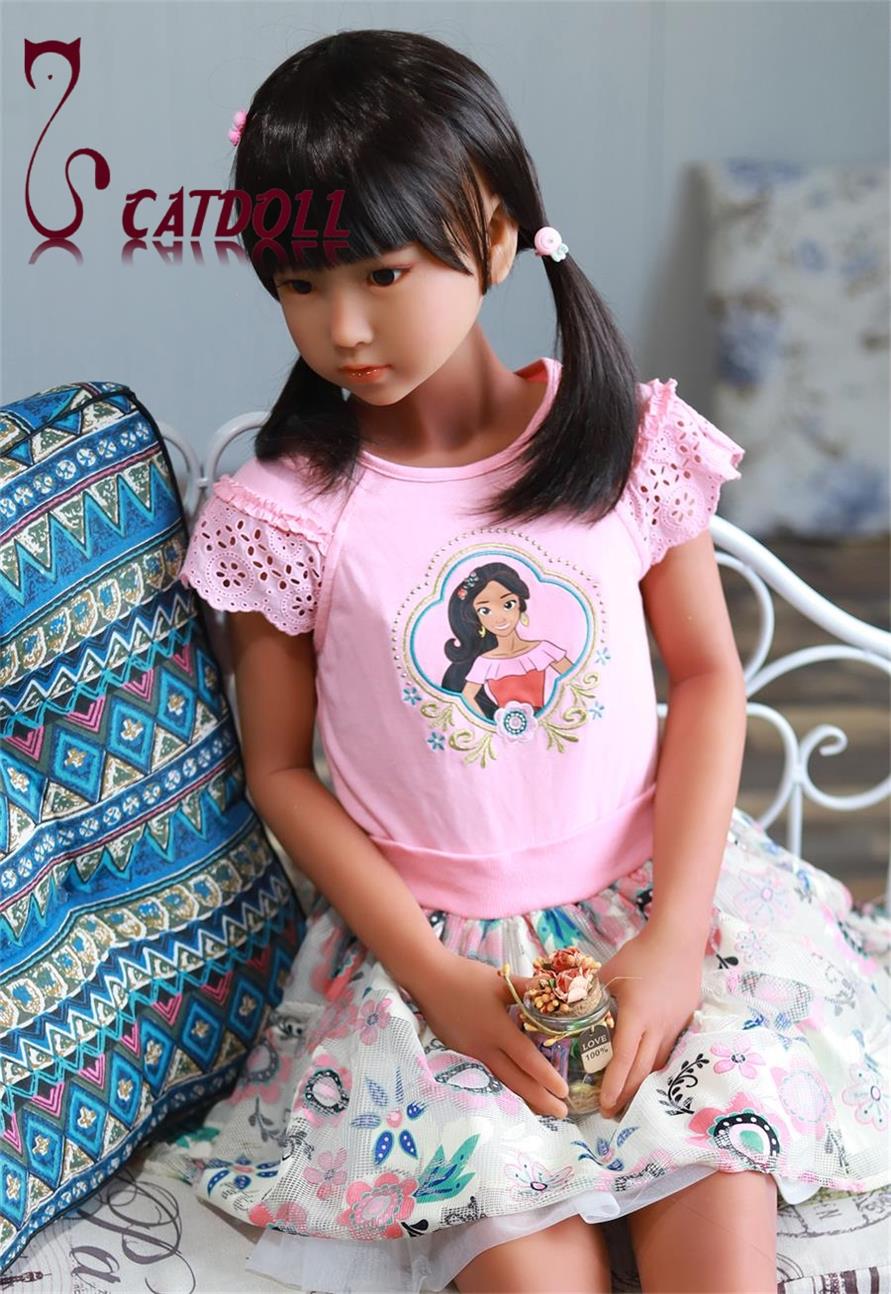 UTDOLLS 126CM ナナコ リアルミニドール - 画像 (3)