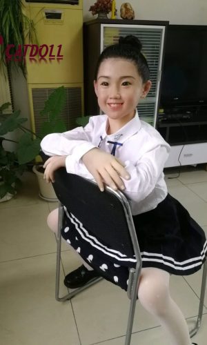 UTDOLLS 146CM A-CUP/B-CUP Qiu（TPEボディ、ハードシリコンヘッド）