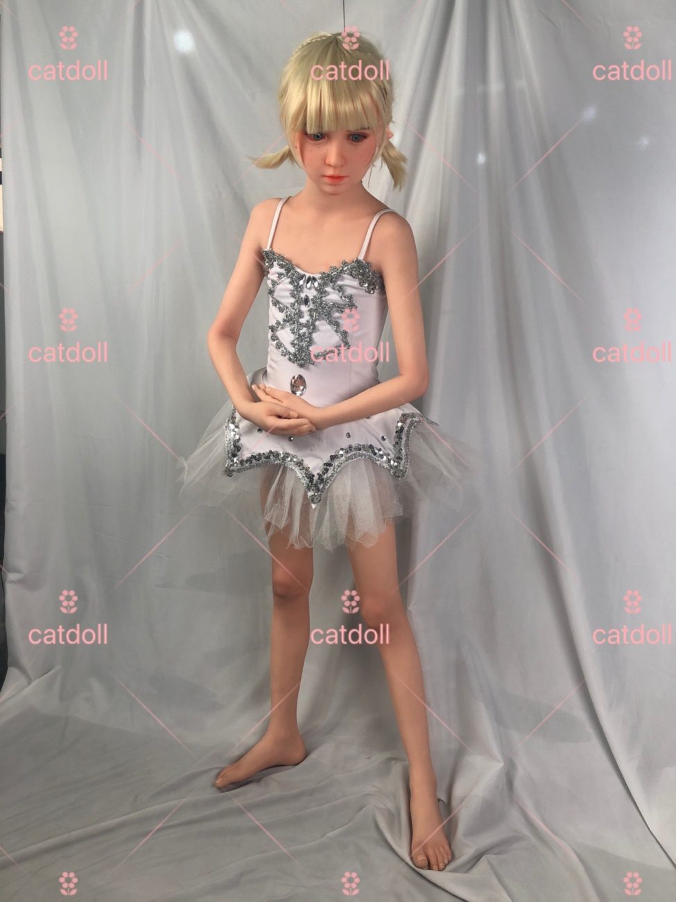 UTDOLLS 135CM サーシャ リアルミニドール - 画像 (6)
