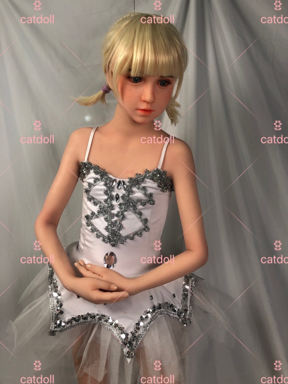 UTDOLLS 135CM サーシャ リアルミニドール - 画像 (8)