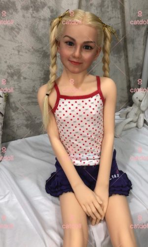 UTDOLLS 146CM Aカップ アリサ（TPEボディ、ハードシリコンヘッド）