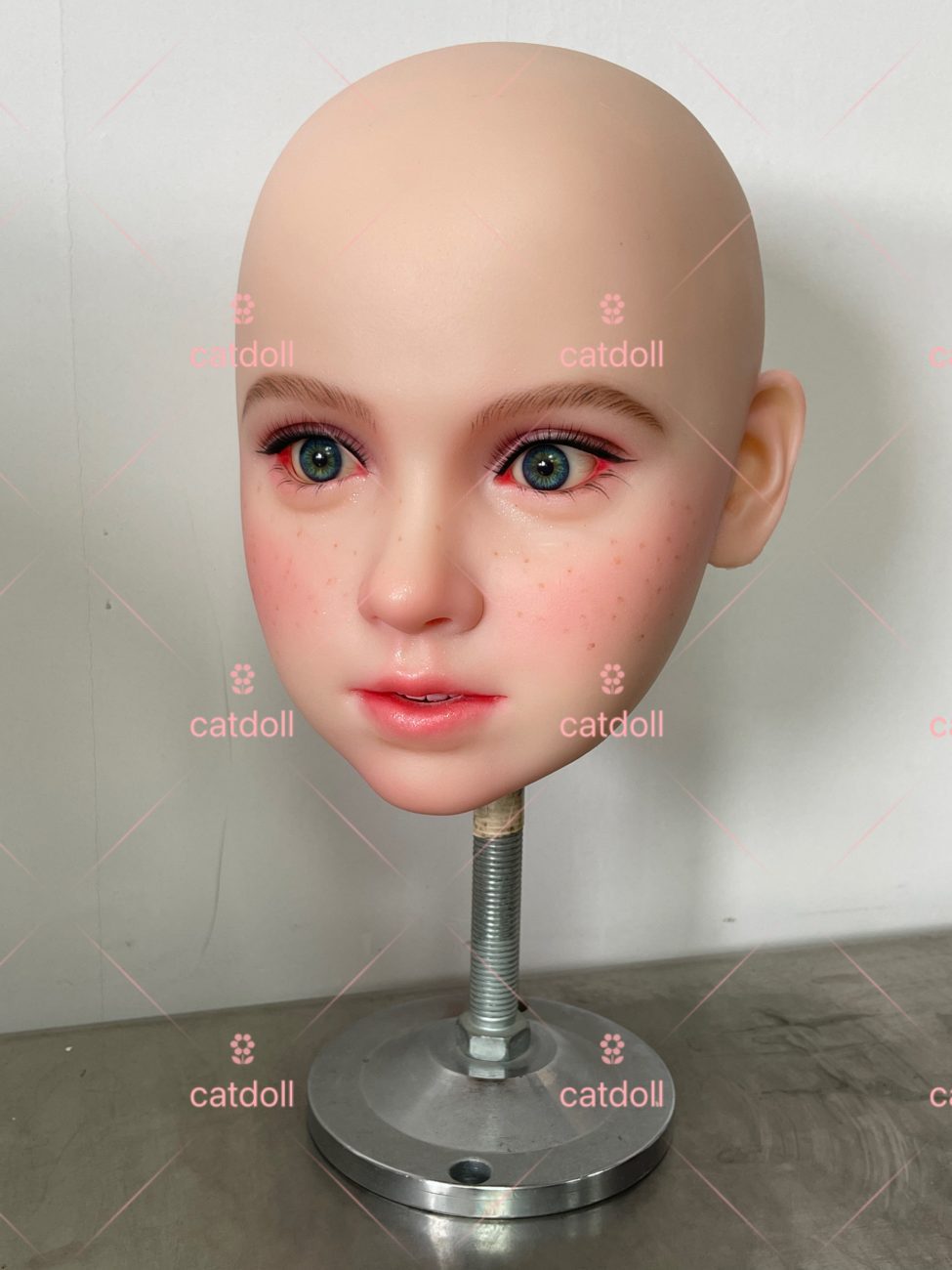 UTDOLLS サーシャ ソフトシリコンヘッド - 画像 (3)